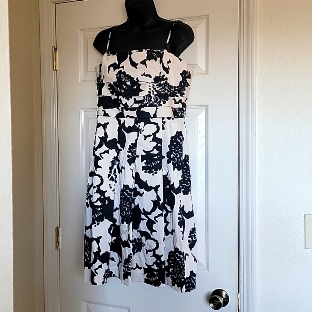 Nine West cream and black floral print dress size 12